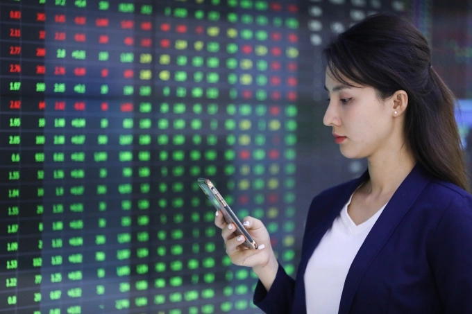 Đến tháng 10: Khối ngoại bán ròng hơn 100.000 tỷ trên thị trường chứng khoán