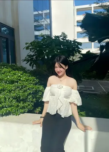 Cô gái 117 kg lột xác sau khi giảm một nửa trọng lượng